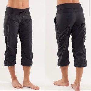 Lululemon Studio Crop pants size 6 charcoal gray